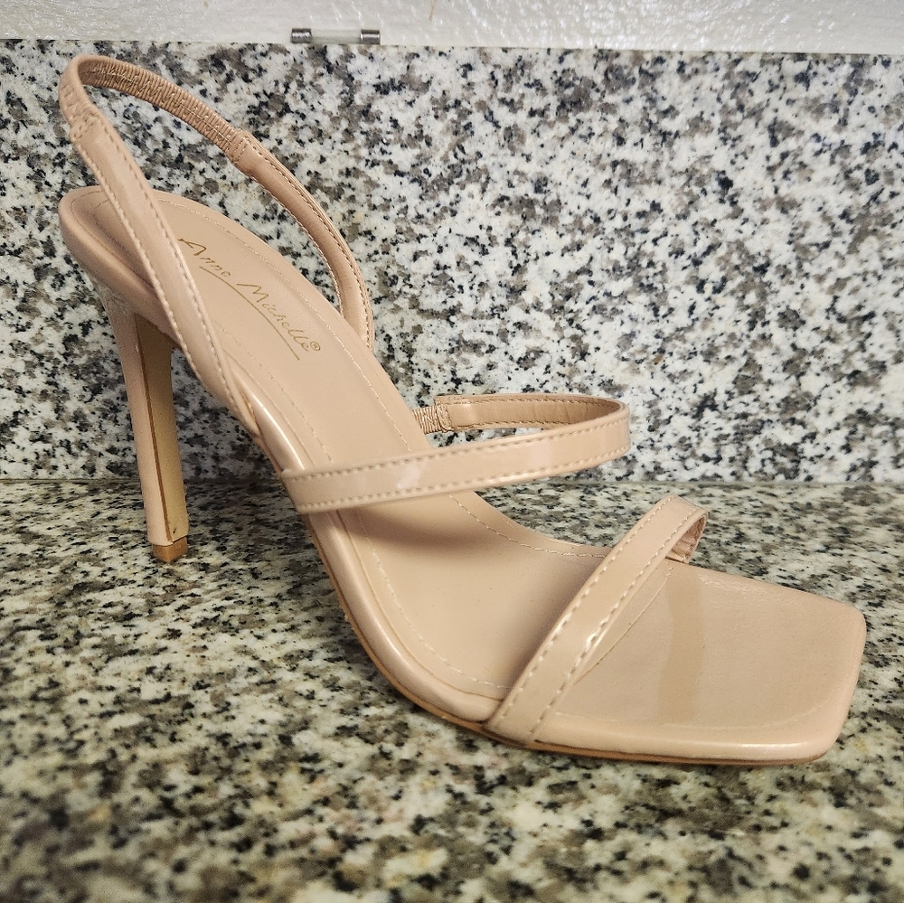 Nude womens high heels